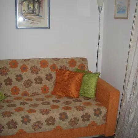 Sara Апартаменты *