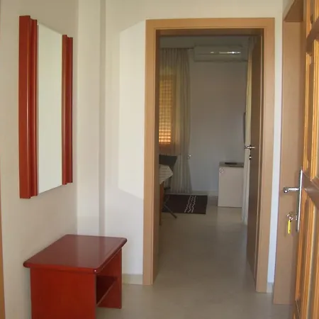 Апартаменты Sara *